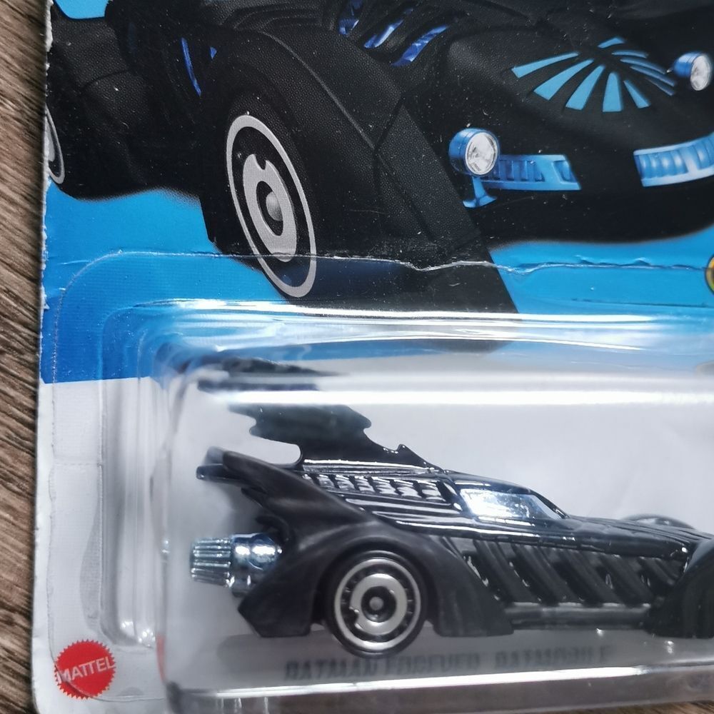 Hotwheels Forever Batmobile - Picture 2 of 4